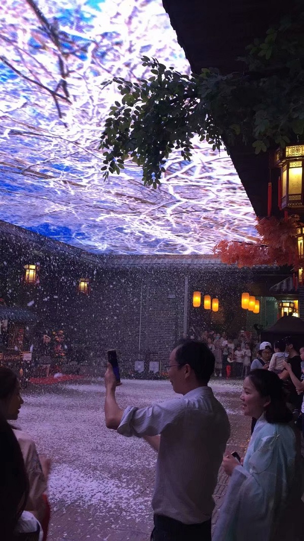 湖南匯彩電子科技有限公司_長沙LED顯示屏生產銷售,顯示屏租賃