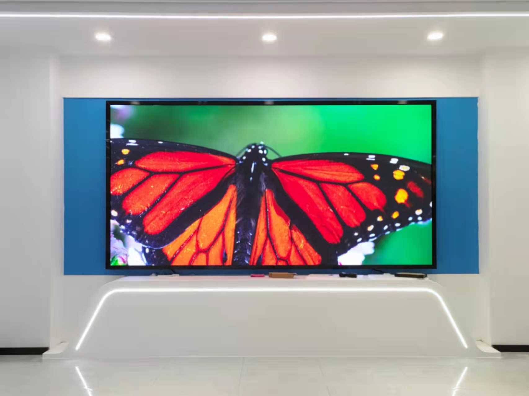 長沙LED顯示屏公司,長沙LED顯示屏廠家,長沙小間距LED顯示屏,長沙電子顯示屏,長沙LED異形屏,長沙LED透明屏,長沙LED顯示屏,長沙LED大屏,湖南LED顯示屏公司,湖南電子顯示屏,湖南全彩顯示屏,湖南LED顯示屏,湖南LED大屏